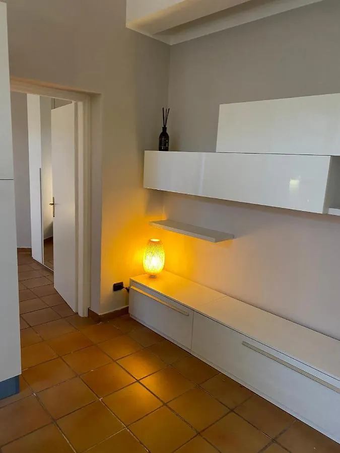 Cozzi Apartment 밀라노